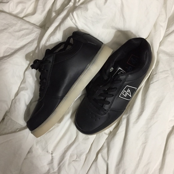 Light up rave sneakers (dual charger included) - Picture 3 of 6